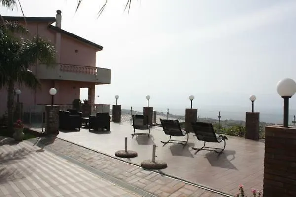 B&B Angolo Di Paradiso Pellaro Bed & Breakfast